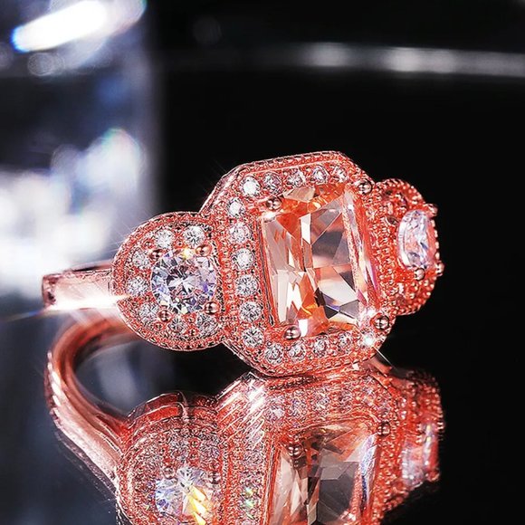 EMILY ROSEGOLD WEDDING RING - Picture 3 of 7